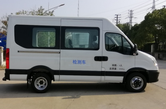 如何自測水質(zhì)檢測車是否燒機油？